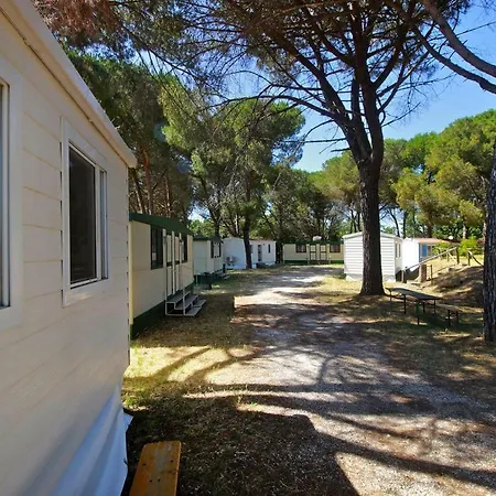 Caravan Park - Ila02101h-myb *